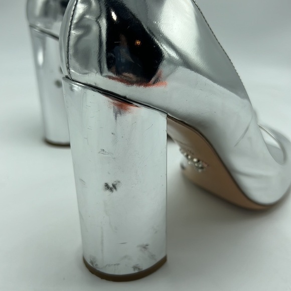 Prada Women's Metallic Chrome Silver Leather Open Peep-Toe Pumps size 7 - Picture 8 of 9